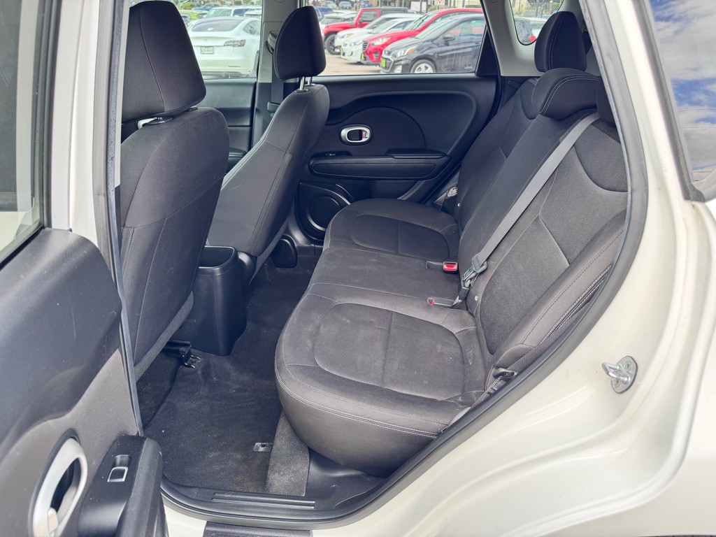2017 Kia Soul Image 15