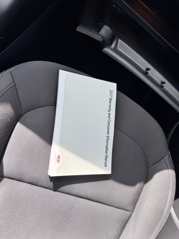 2017 Kia Soul Image 25