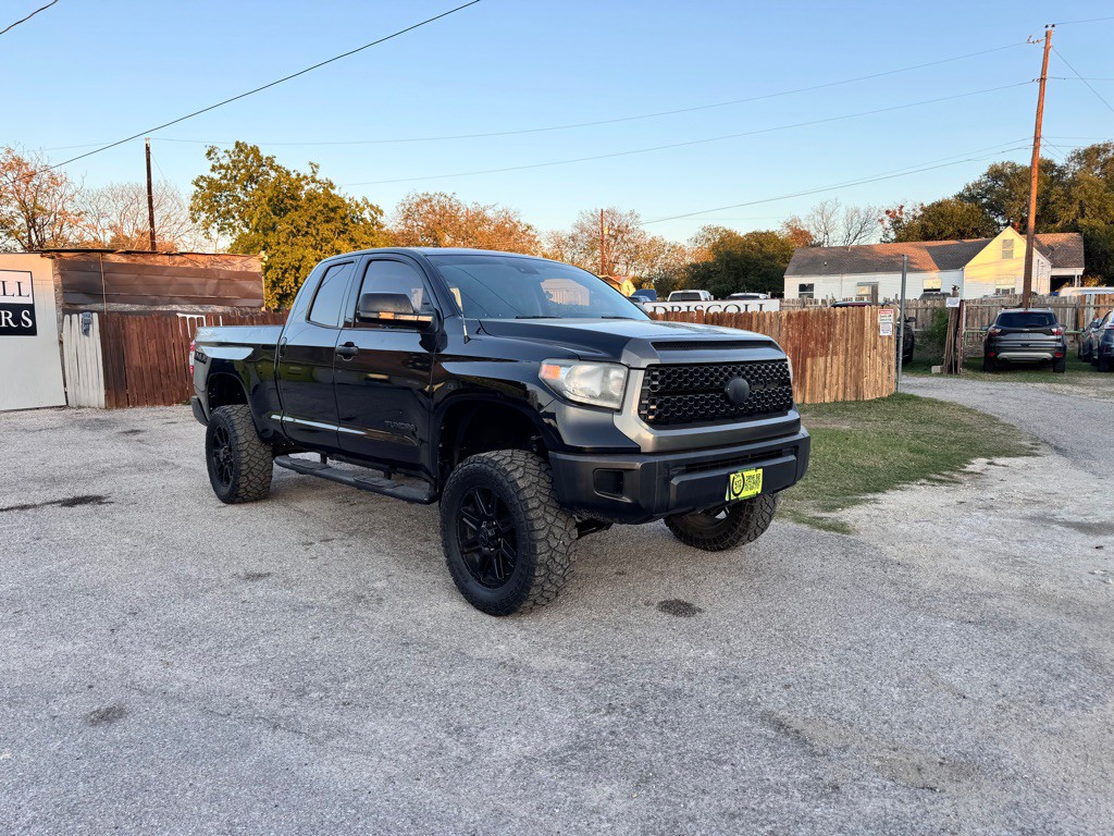 2019 Toyota Tundra Image 2