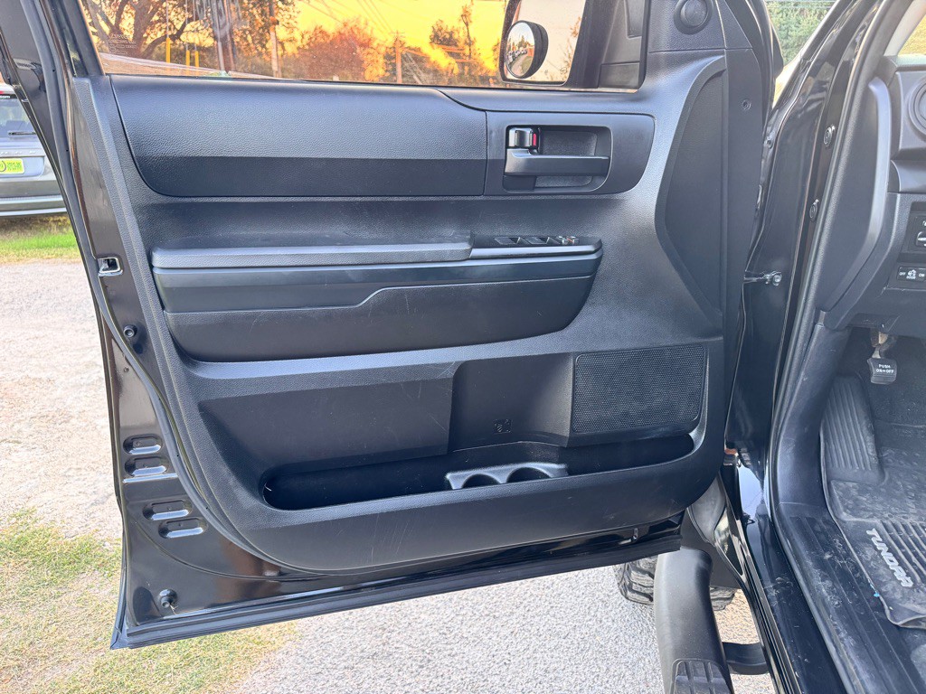 2019 Toyota Tundra Image 12