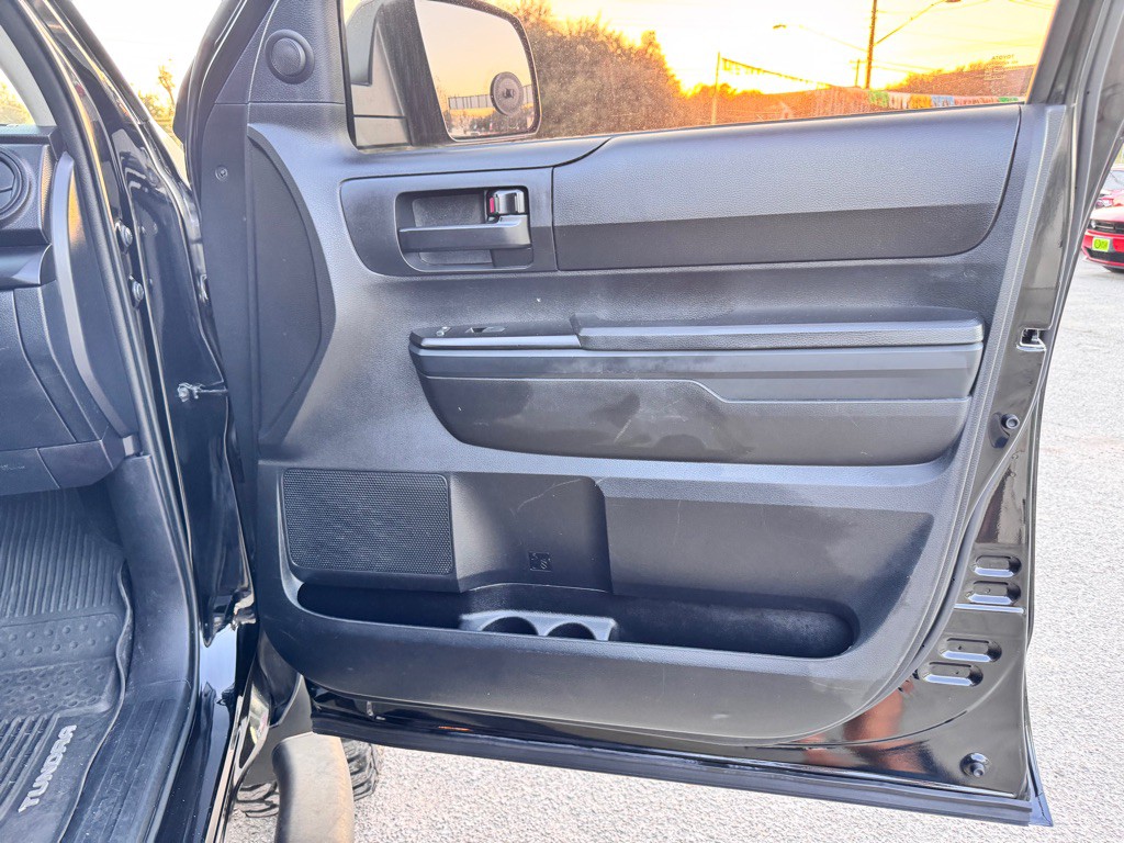 2019 Toyota Tundra Image 18