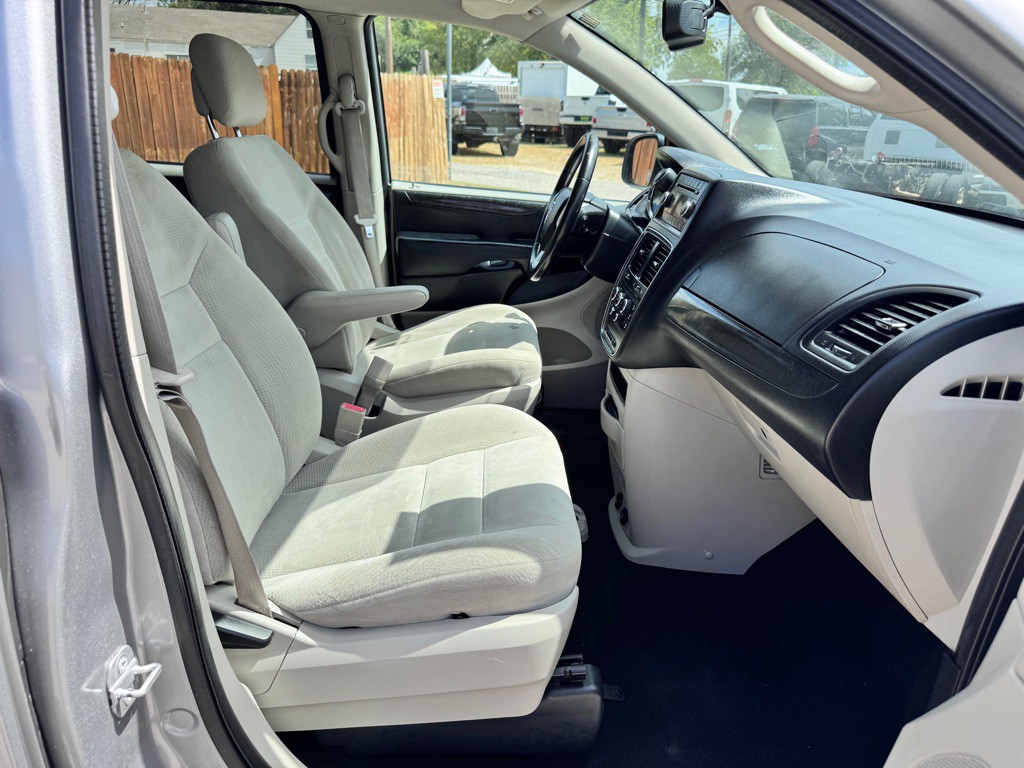 2016 Dodge Grand Caravan Image 15