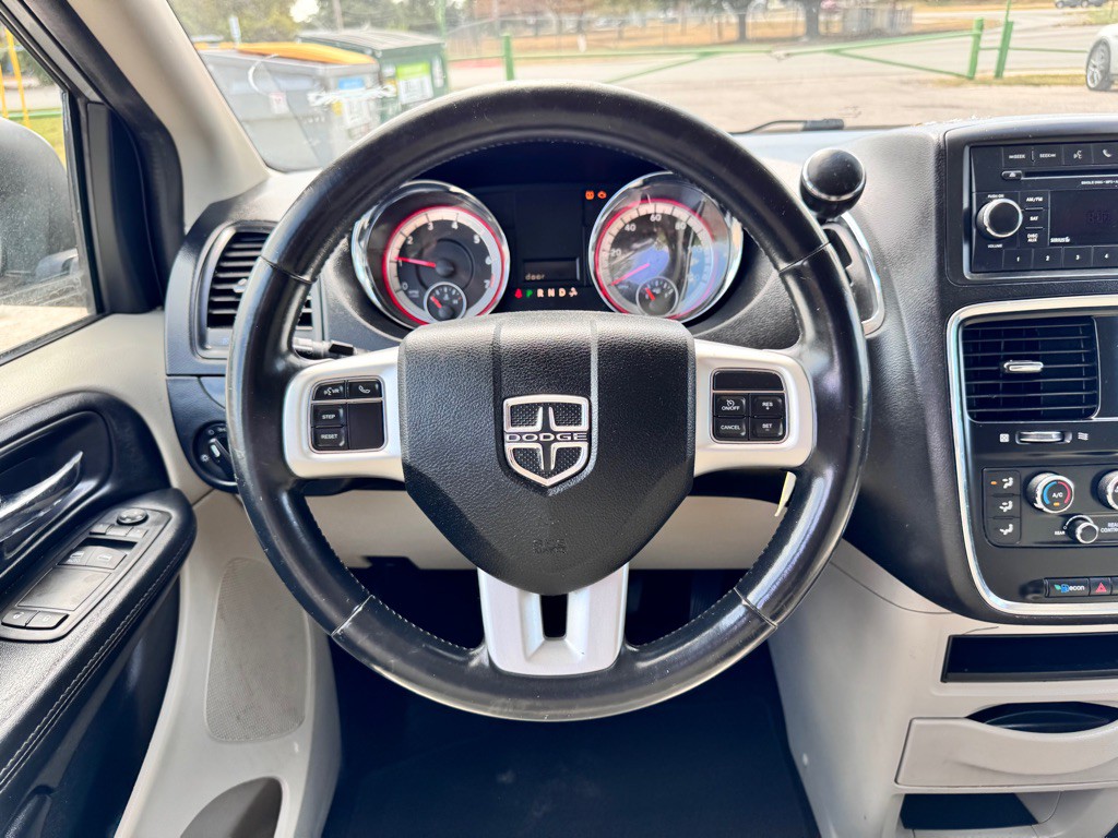 2016 Dodge Grand Caravan Image 17