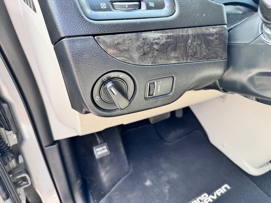 2016 Dodge Grand Caravan Image 22