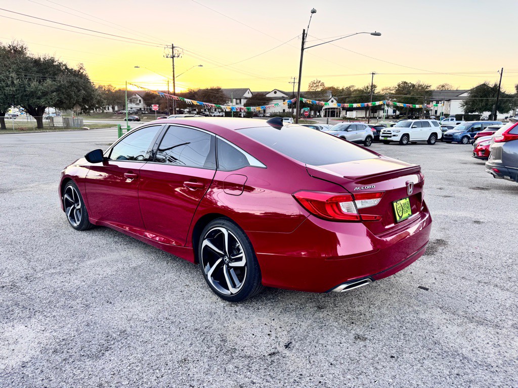 2022 Honda Accord Image 7
