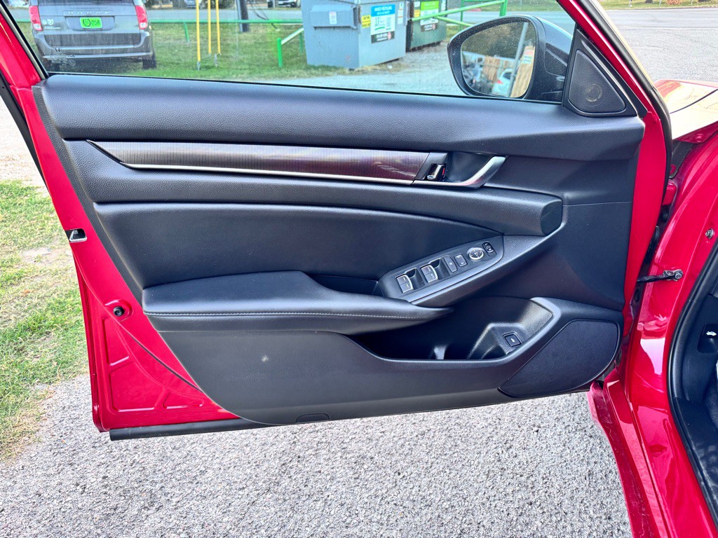 2022 Honda Accord Image 11