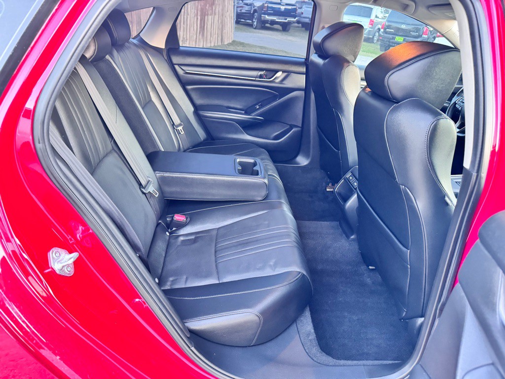 2022 Honda Accord Image 16