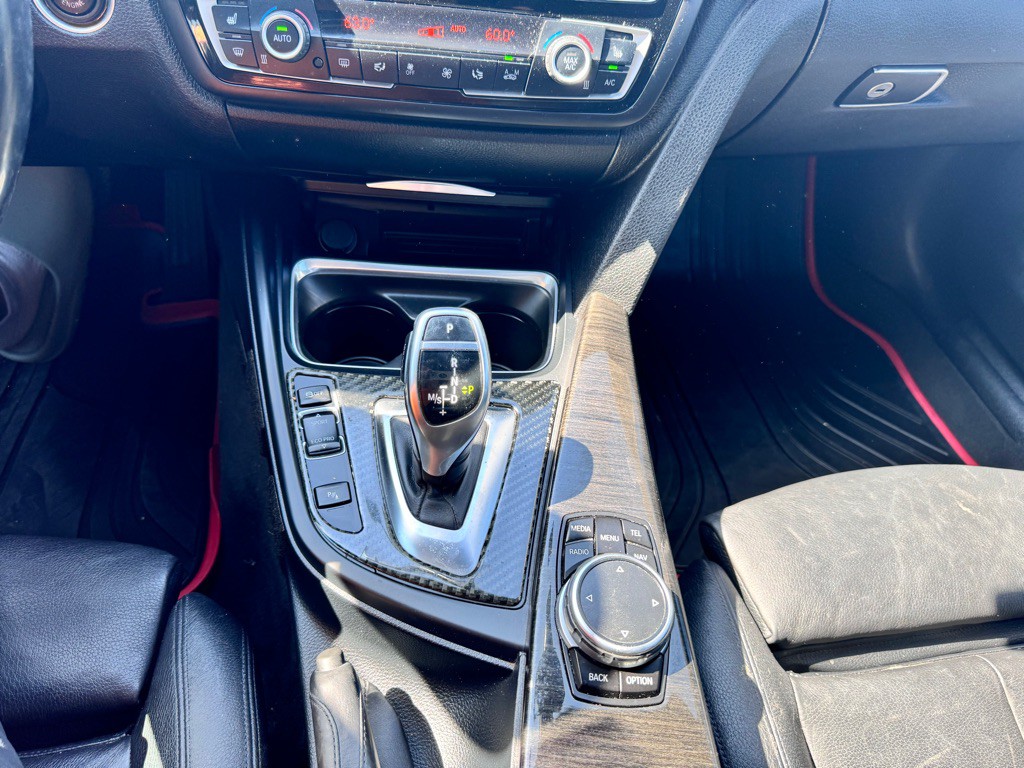 2015 BMW 4 Series Image 17
