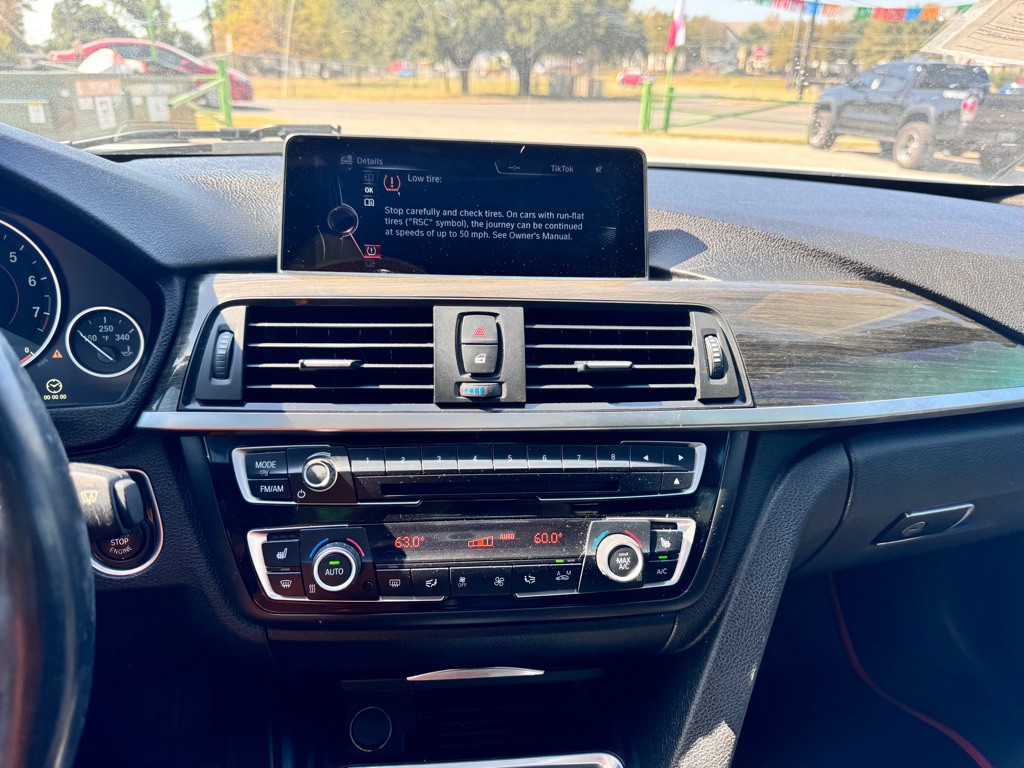 2015 BMW 4 Series Image 18