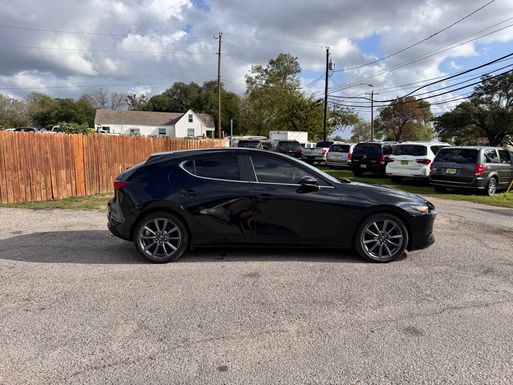 2022 Mazda Mazda3 Image 3
