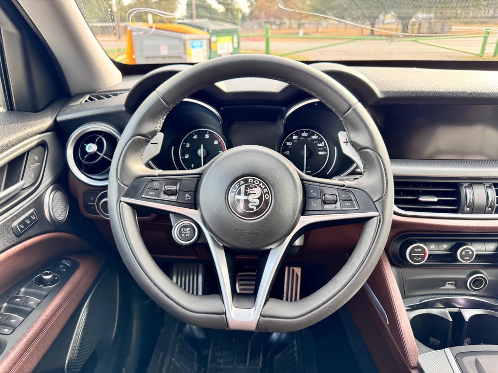 2018 Alfa Romeo Stelvio Image 17
