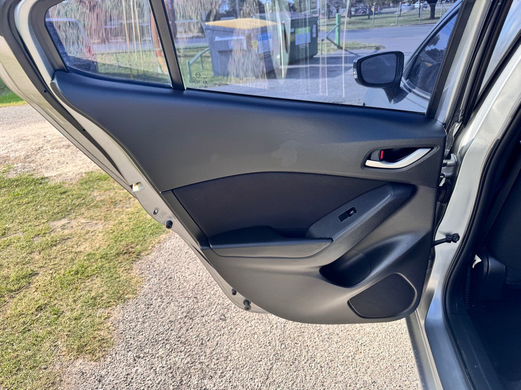 2016 Mazda Mazda3 Image 13