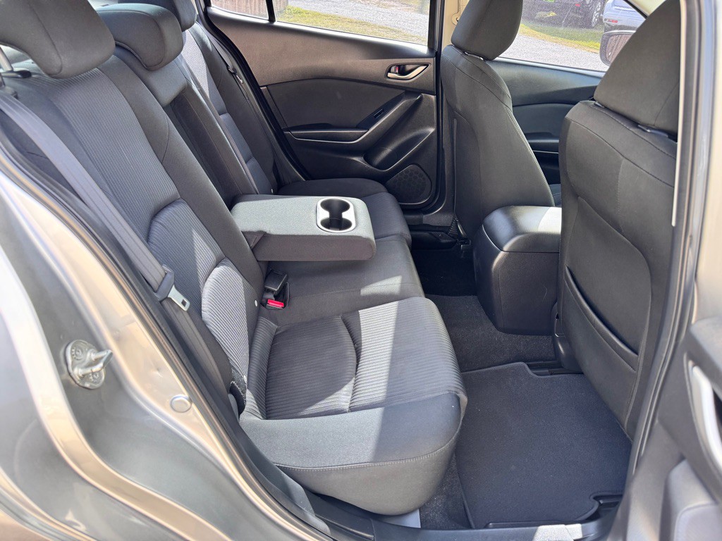 2016 Mazda Mazda3 Image 16