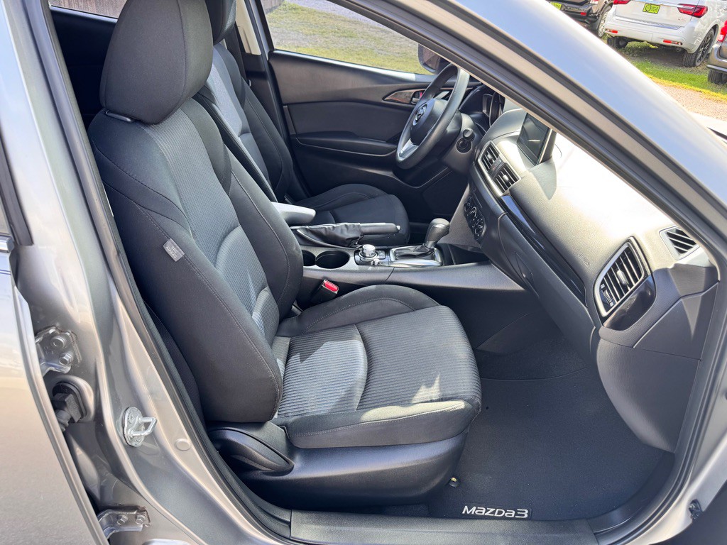 2016 Mazda Mazda3 Image 18