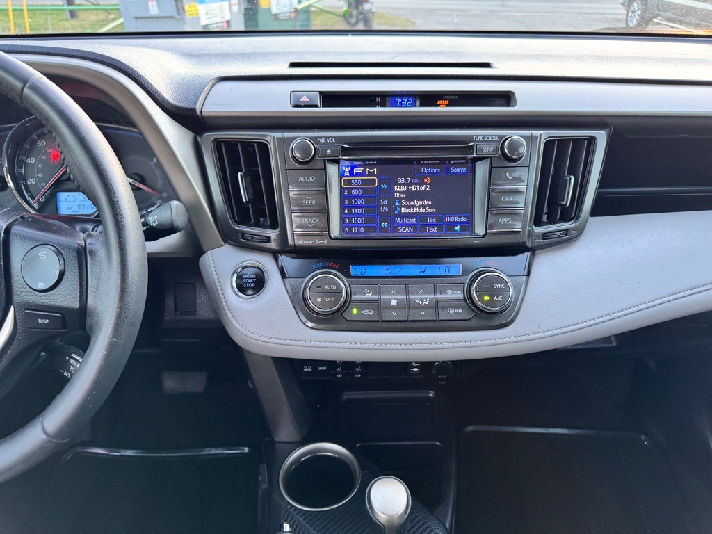 2013 Toyota Rav4 Image 23