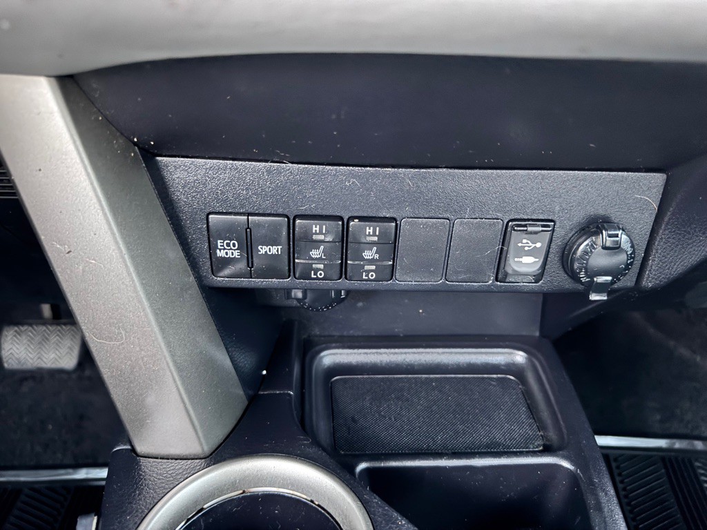 2013 Toyota Rav4 Image 24