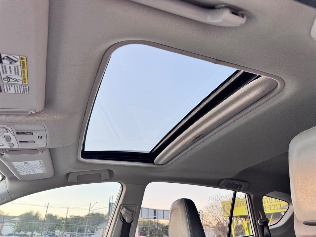 2013 Toyota Rav4 Image 25