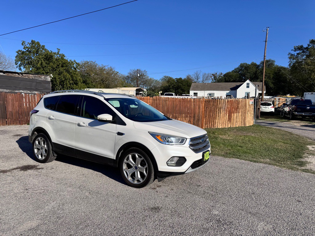 2017 Ford Escape Image 1