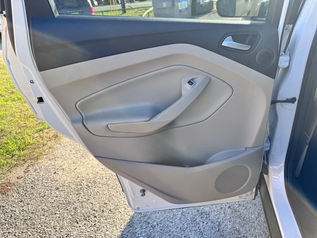 2017 Ford Escape Image 12