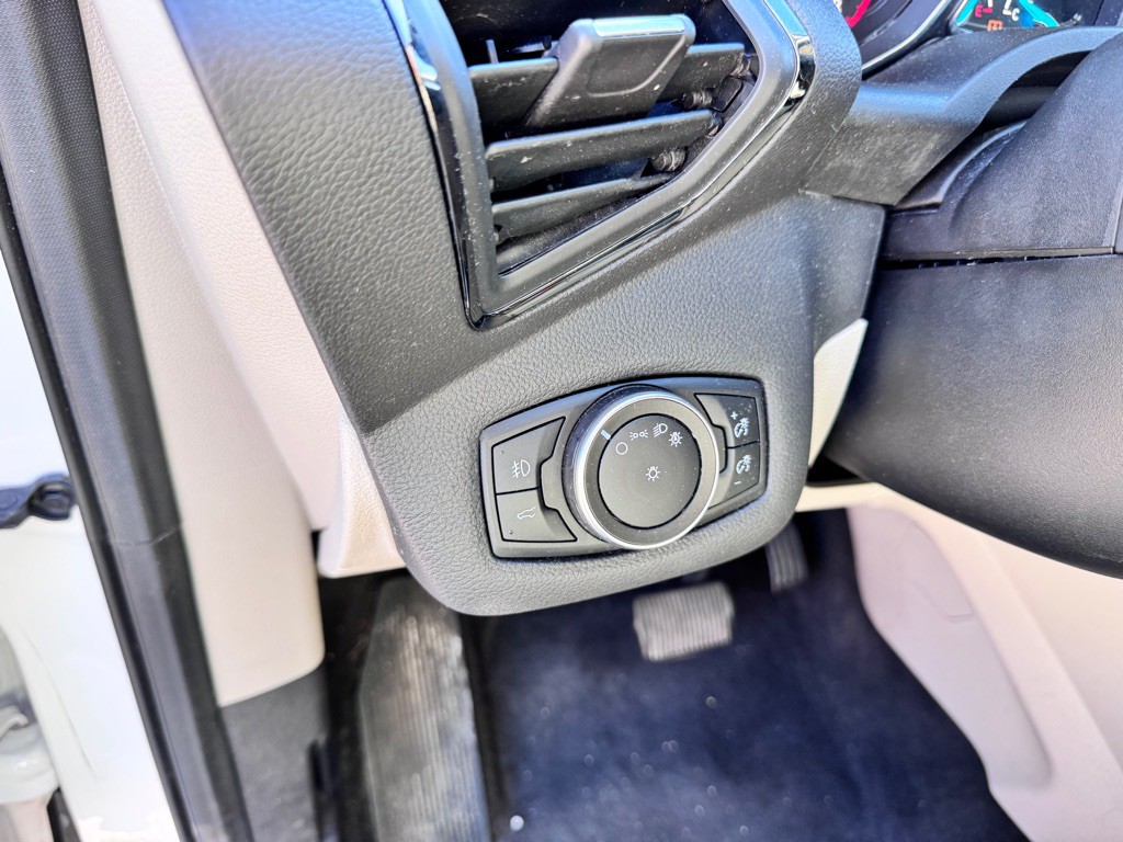 2017 Ford Escape Image 25