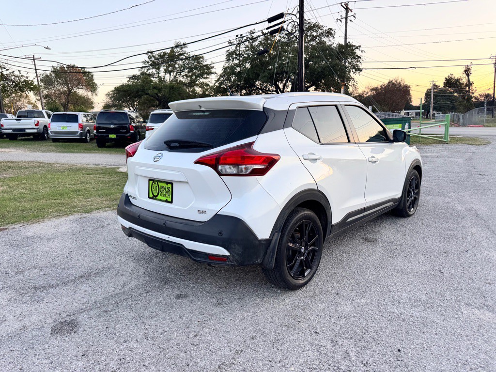 2020 Nissan Kicks Image 4