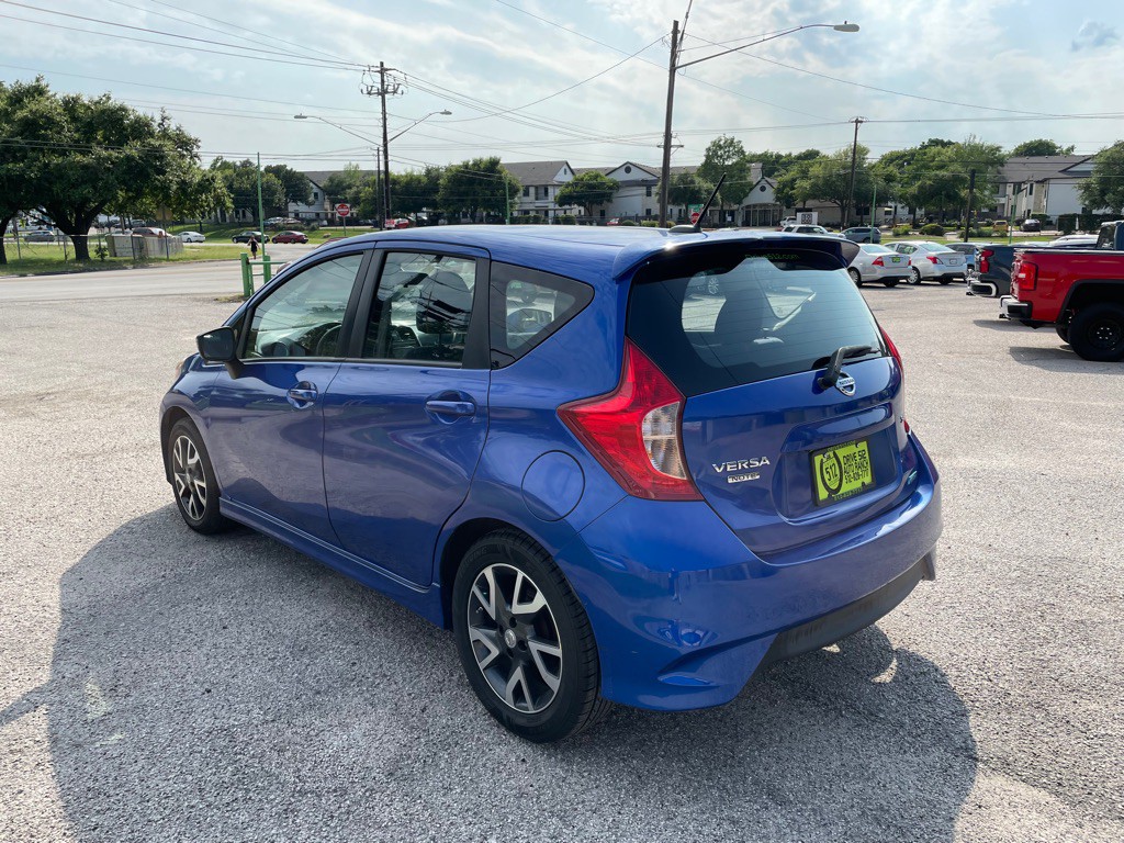 2015 Nissan Versa Image 6