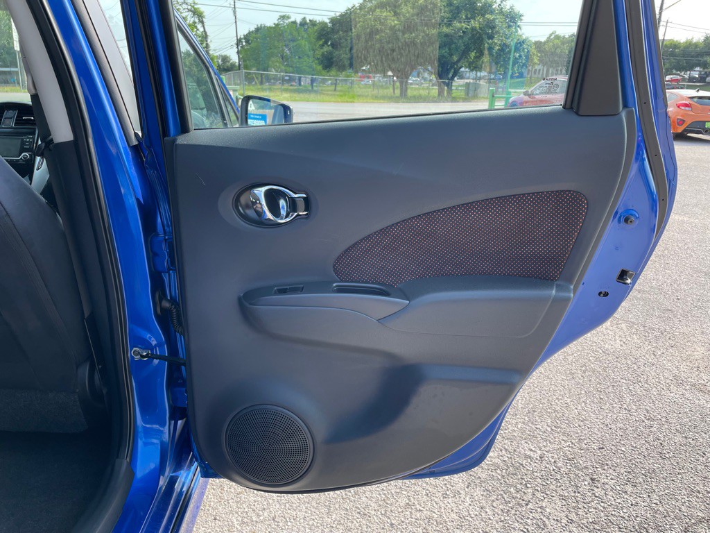 2015 Nissan Versa Image 14