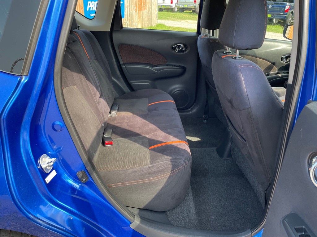 2015 Nissan Versa Image 15