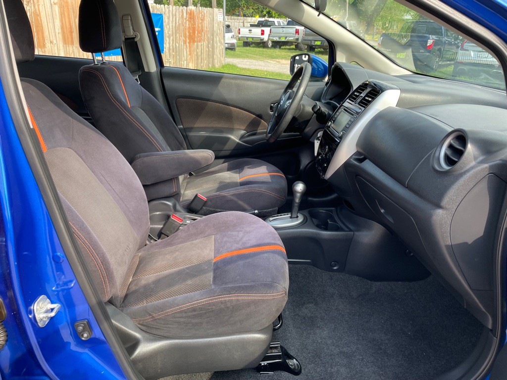 2015 Nissan Versa Image 17