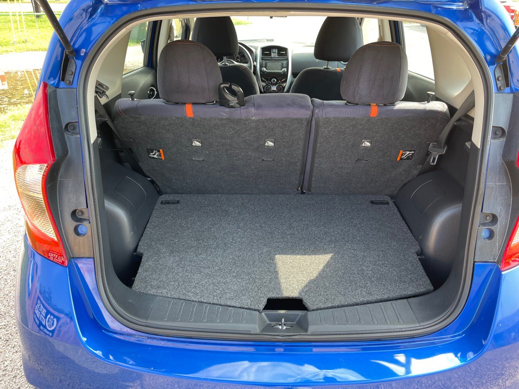 2015 Nissan Versa Image 18