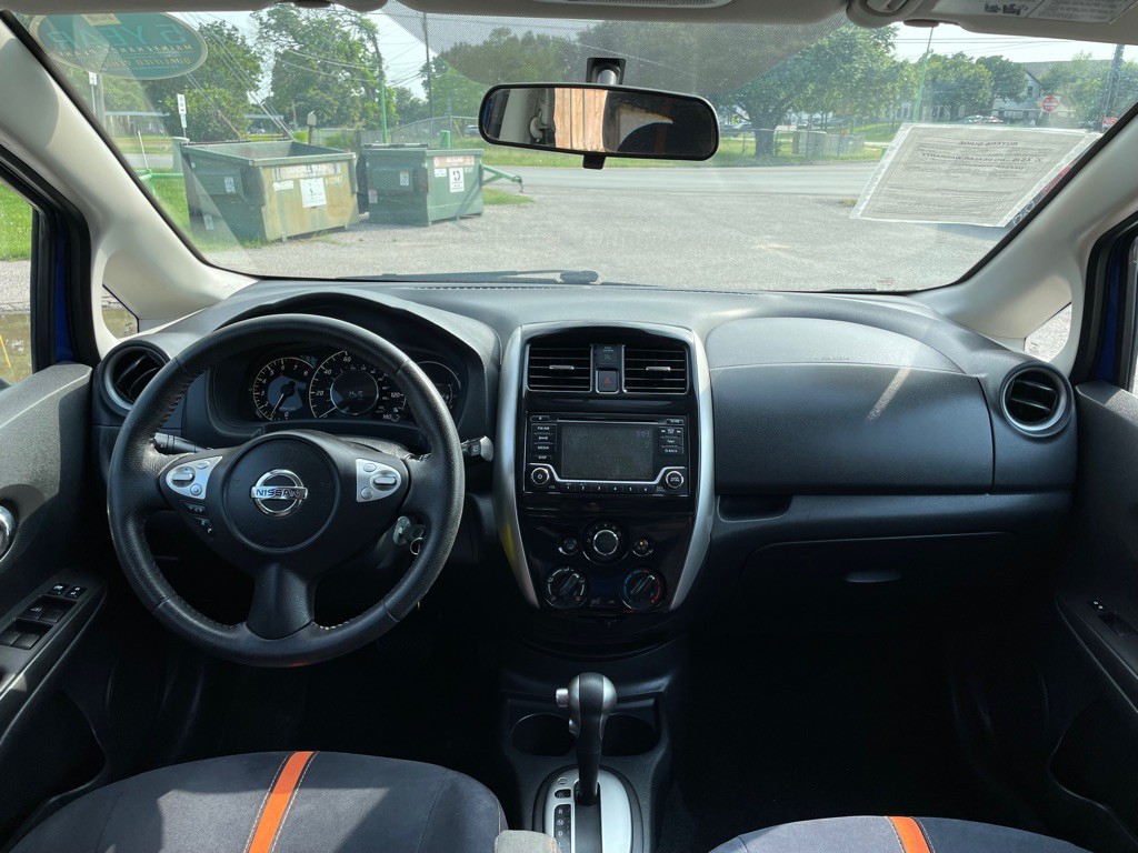2015 Nissan Versa Image 24