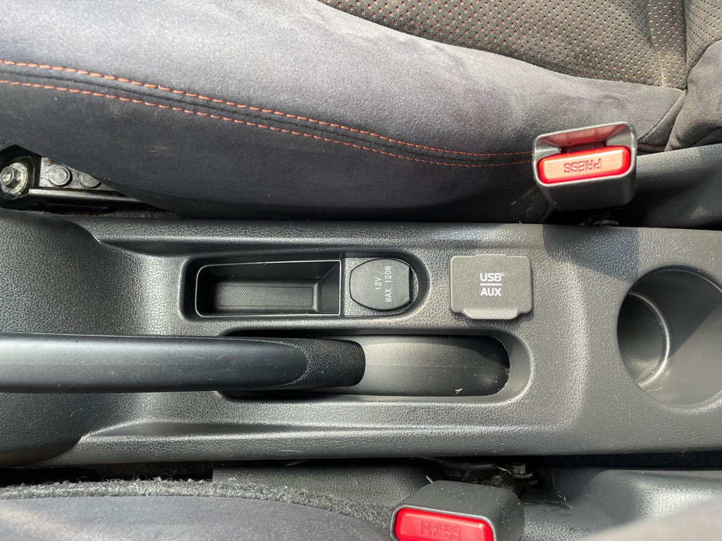 2015 Nissan Versa Image 25