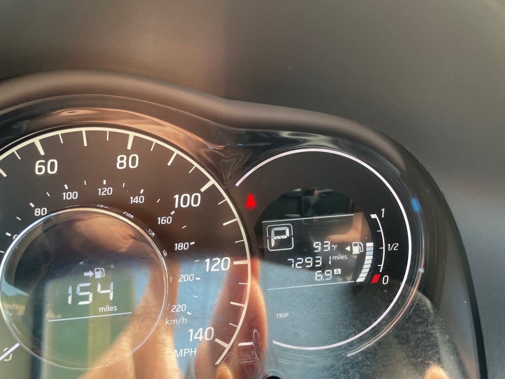 2015 Nissan Versa Image 26