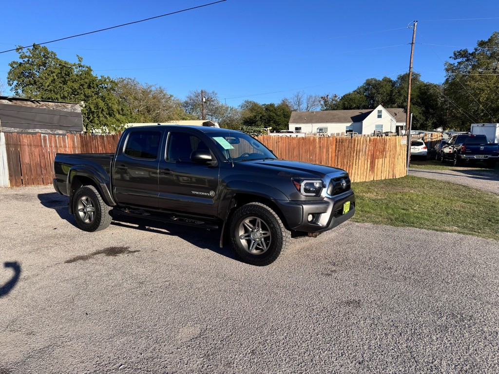 2012 Toyota Tacoma Image 1