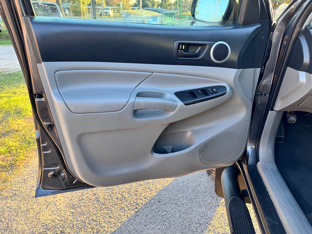 2012 Toyota Tacoma Image 10