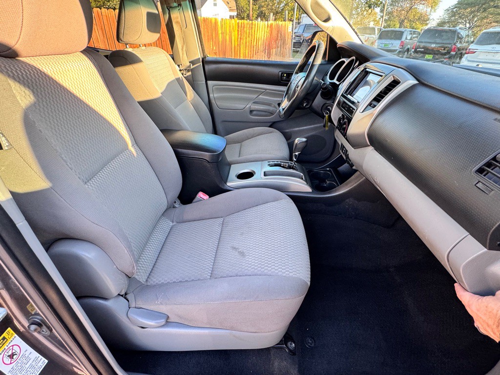 2012 Toyota Tacoma Image 18