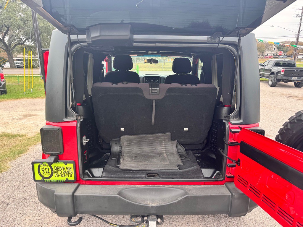 2013 Jeep Wrangler Image 29