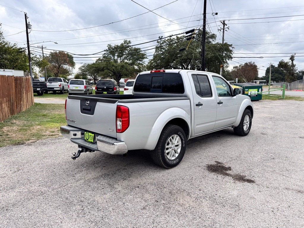 2016 Nissan Frontier Image 4