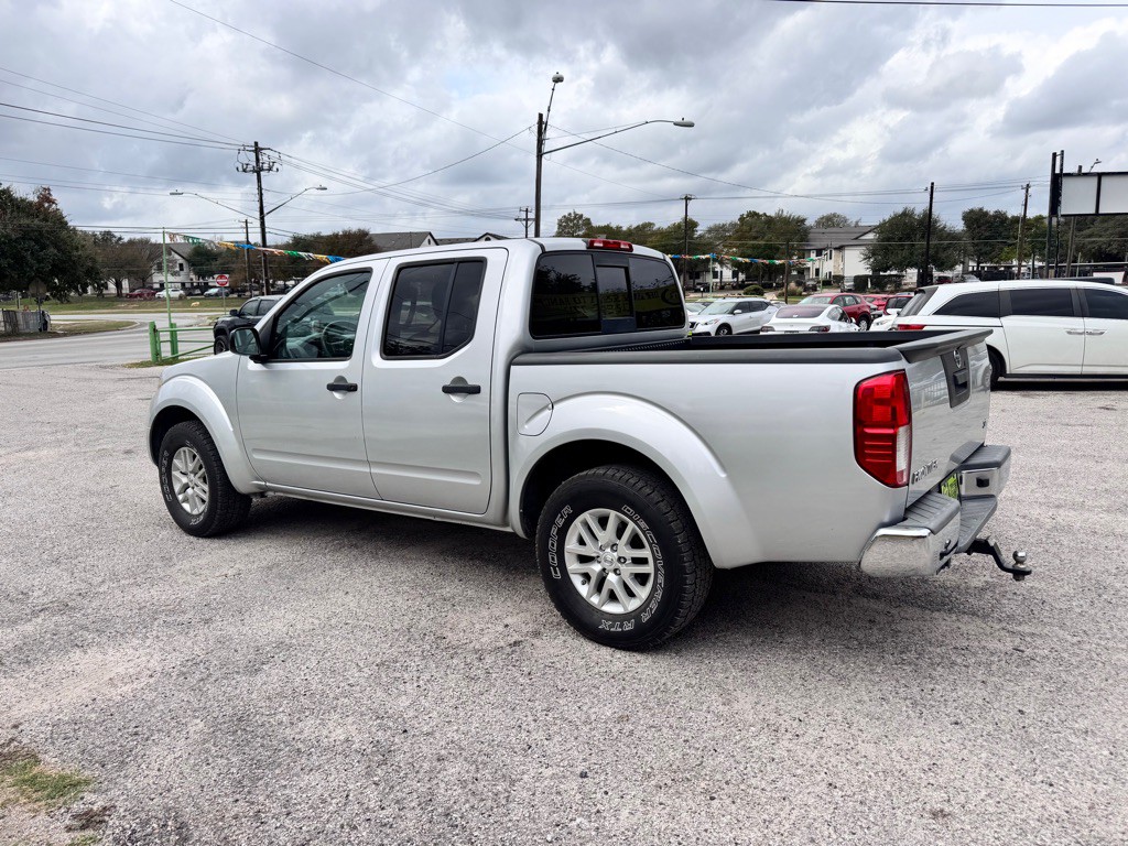 2016 Nissan Frontier Image 6
