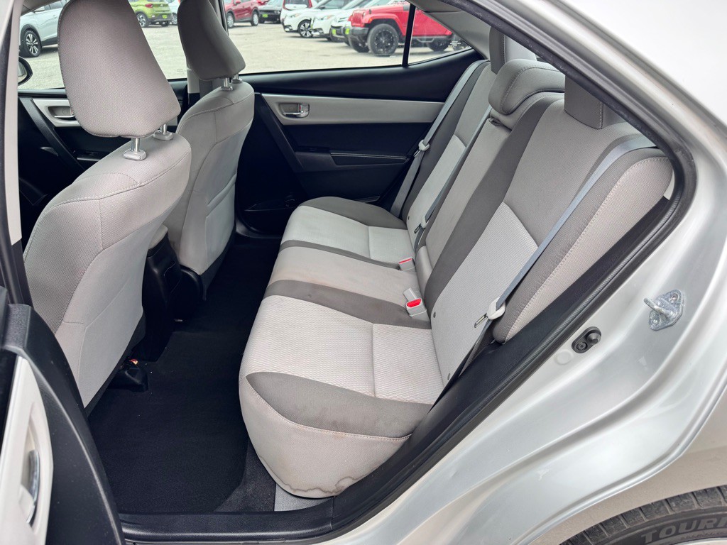 2017 Toyota Corolla Image 14