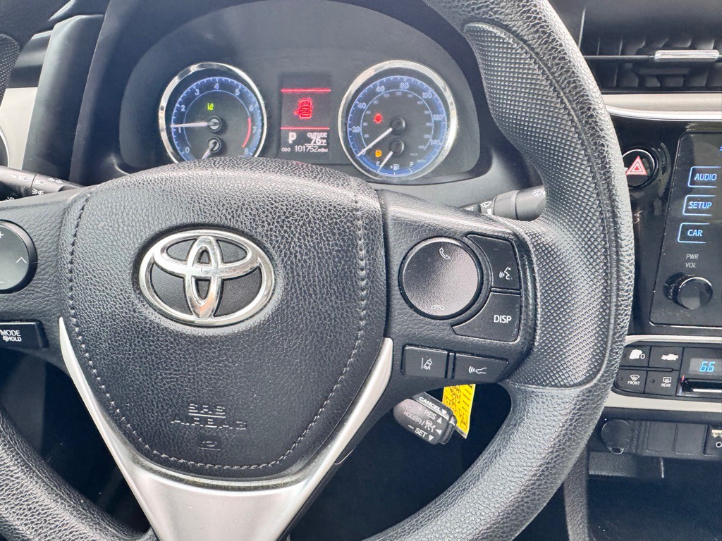 2017 Toyota Corolla Image 22