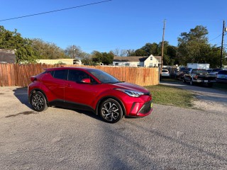 Image for 2020 Toyota C-HR XLE ID: 6939290