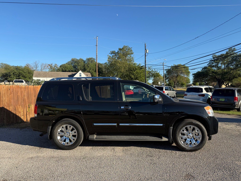 2015 Nissan Armada Image 2