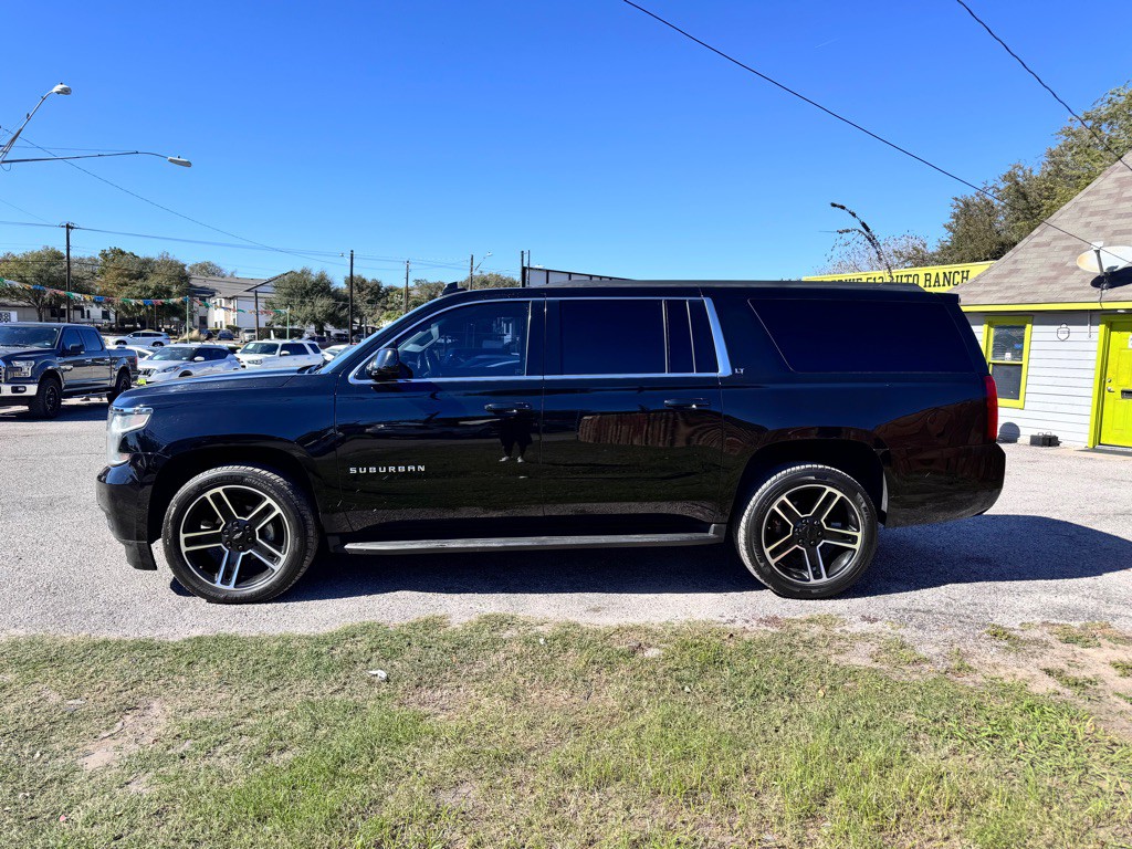 2019 Chevrolet Suburban Image 7