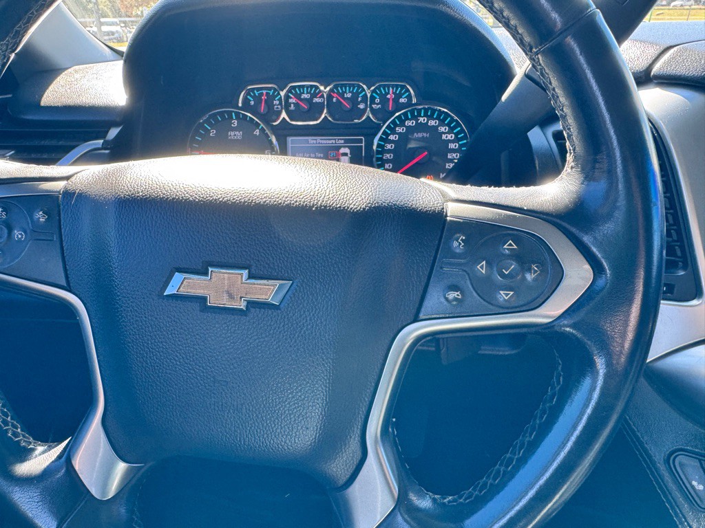 2019 Chevrolet Suburban Image 24