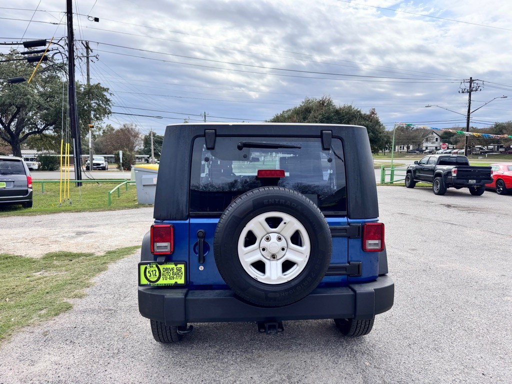 2010 Jeep Wrangler Unlimited Image 5