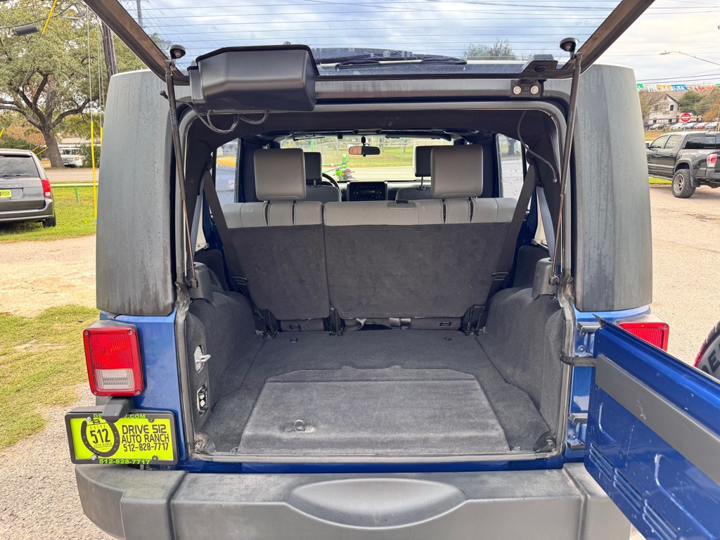 2010 Jeep Wrangler Unlimited Image 26