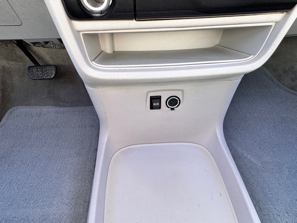 2014 Toyota Sienna Image 24
