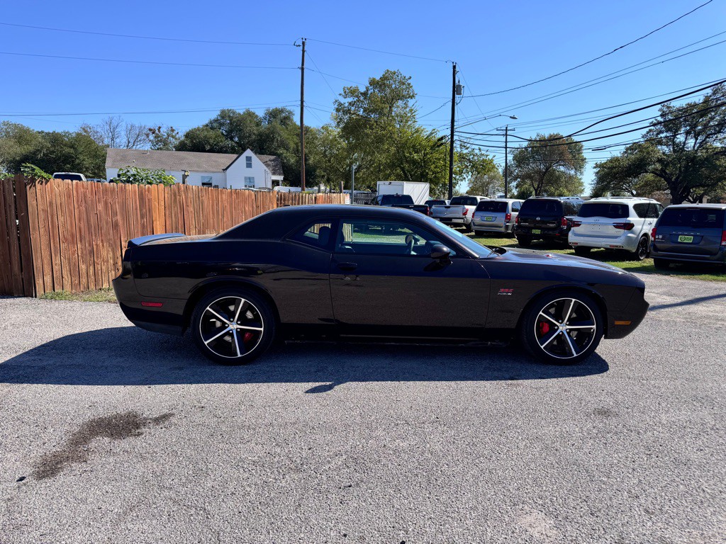 2012 Dodge Challenger Image 3