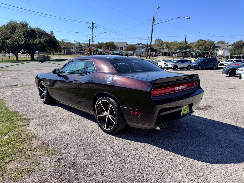 2012 Dodge Challenger Image 6